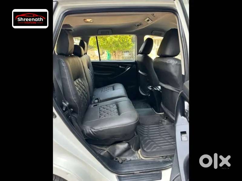 Toyota Innova Crysta [2020-ongoing] 2.4 Gx 8 Str, 2017, Diesel