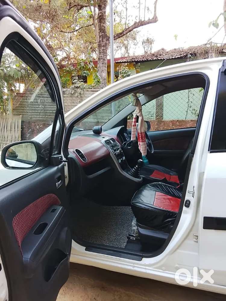 Maruti Suzuki Ritz 2013 Petrol 75847 Km Driven