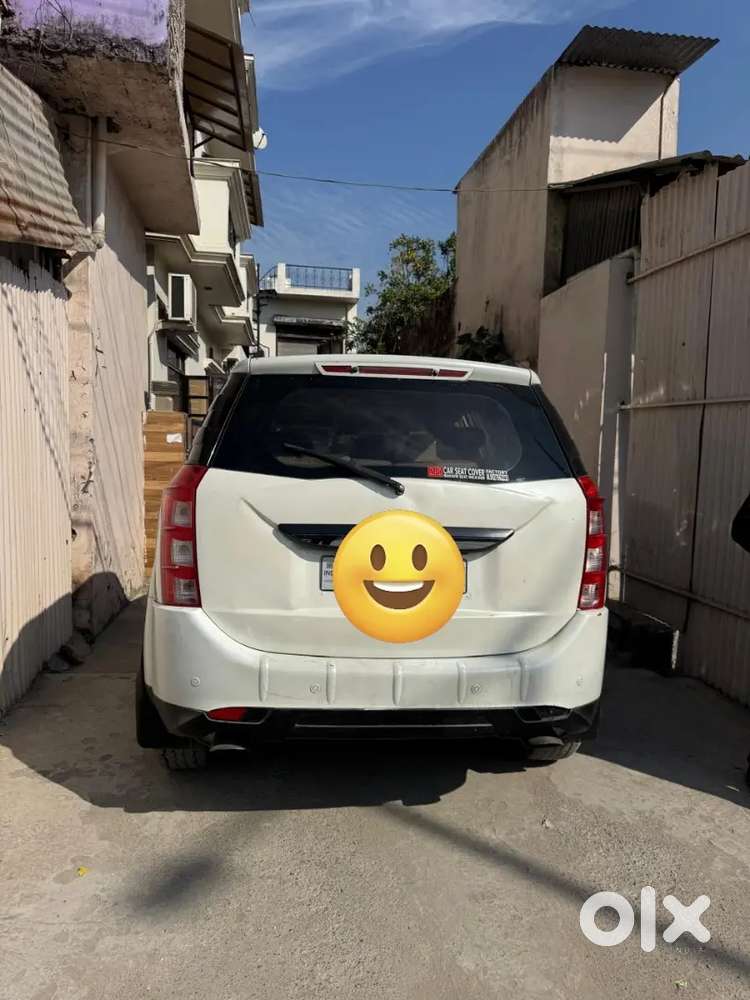 Mahindra Xuv500 2015 Diesel 125000 Km Driven