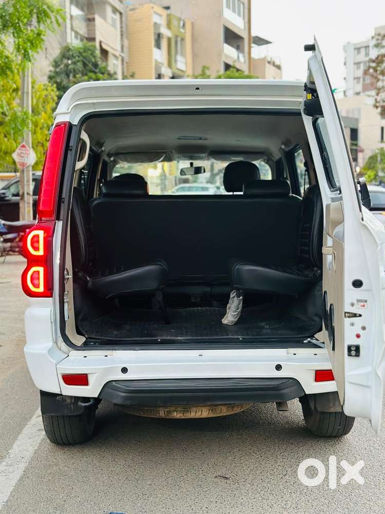 Mahindra Scorpio Classic 2.2 S 11 Mt 7 Str, 2024, Diesel