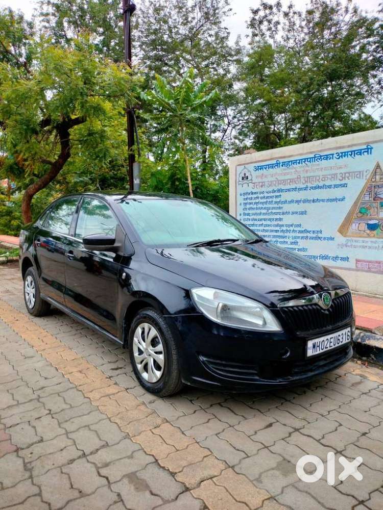 Skoda Rapid 1.6 Mpi Elegance Plus, 2013, Petrol
