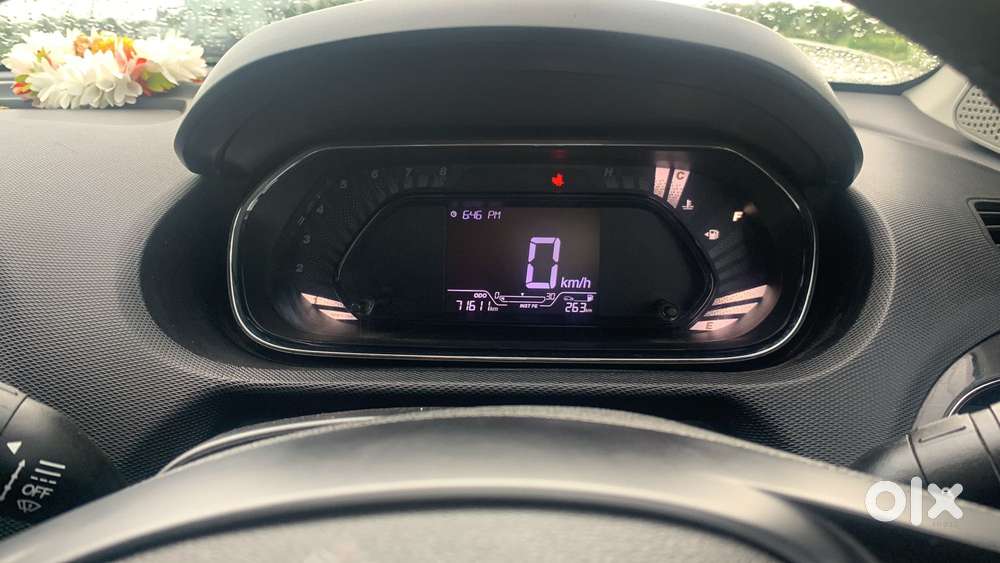 Tata Tiago 1.2 Revotron Xt (o), 2022, Petrol