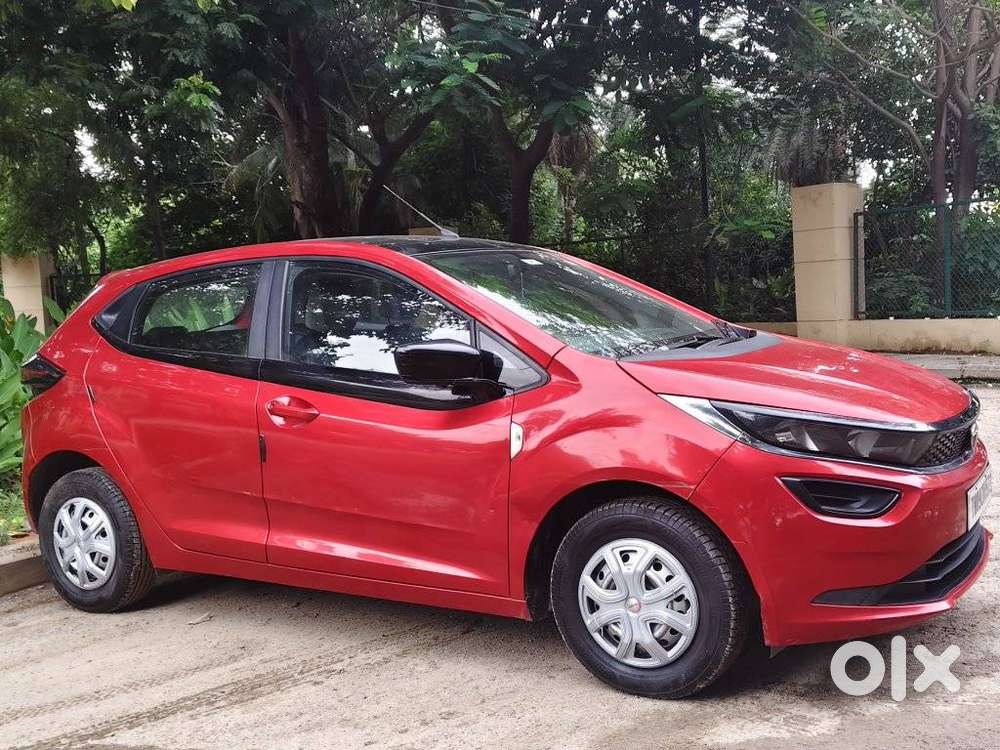 Tata Altroz 1.2 Xe, 2021, Petrol