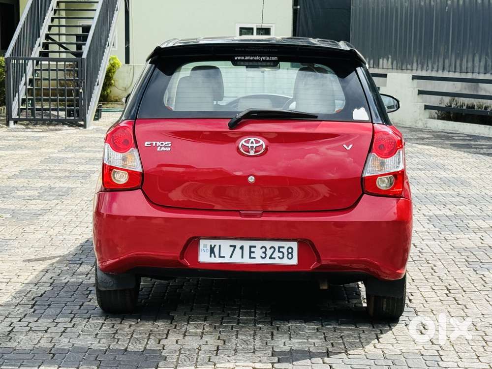 Toyota Etios Liva 1.2 Vx Dual Tone, 2017, Petrol