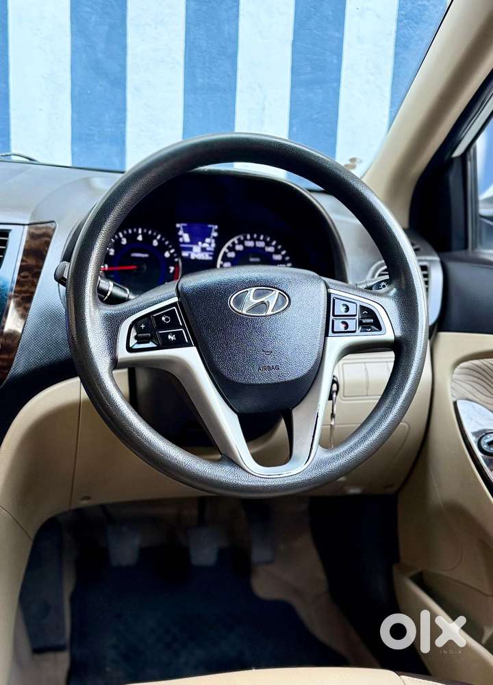 Hyundai Verna, 2012, Petrol