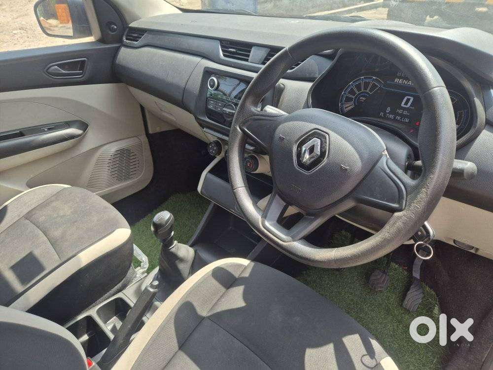 Renault Triber Rxl, 2024, Petrol
