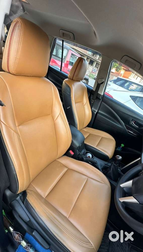 Toyota Innova Crysta 2.4 G Mt, 2025, Diesel