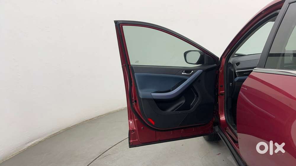 Tata Curvv Creative Plus S 1.2 Revotron Petrol 7dca, 2025, Petrol
