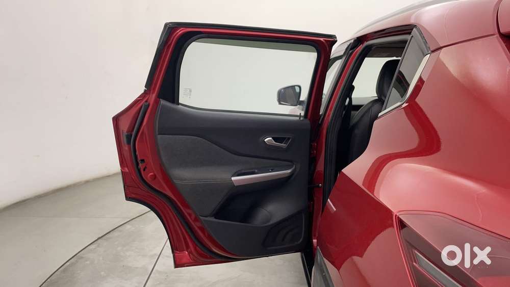 Nissan Magnite 1.0 Xv Premium Turbo Cvt, 2022, Petrol