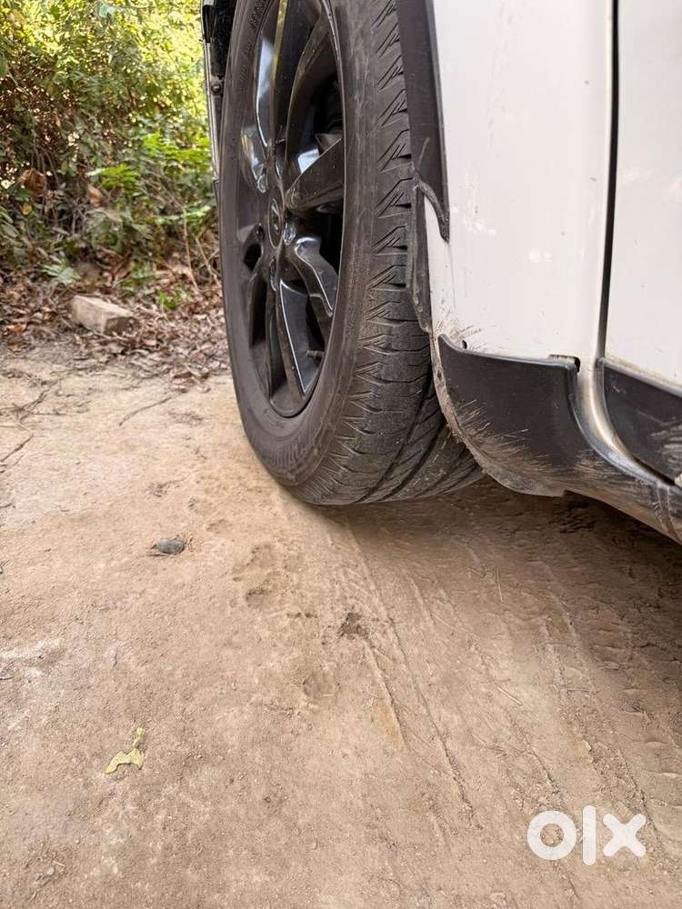 Mahindra Xuv500 2019 Diesel Well Maintained