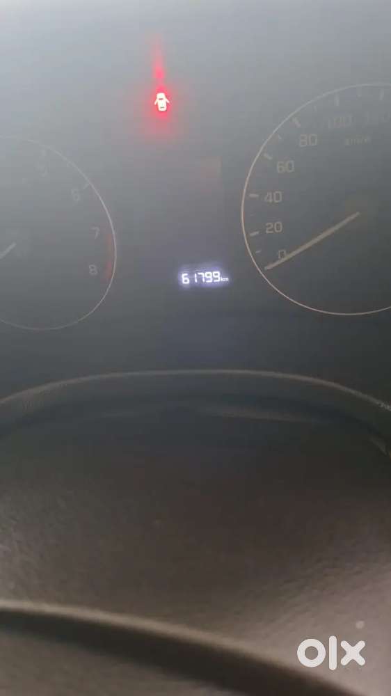 Low Kilometers Creta - 7.25 Lac(slightly Negotiable)