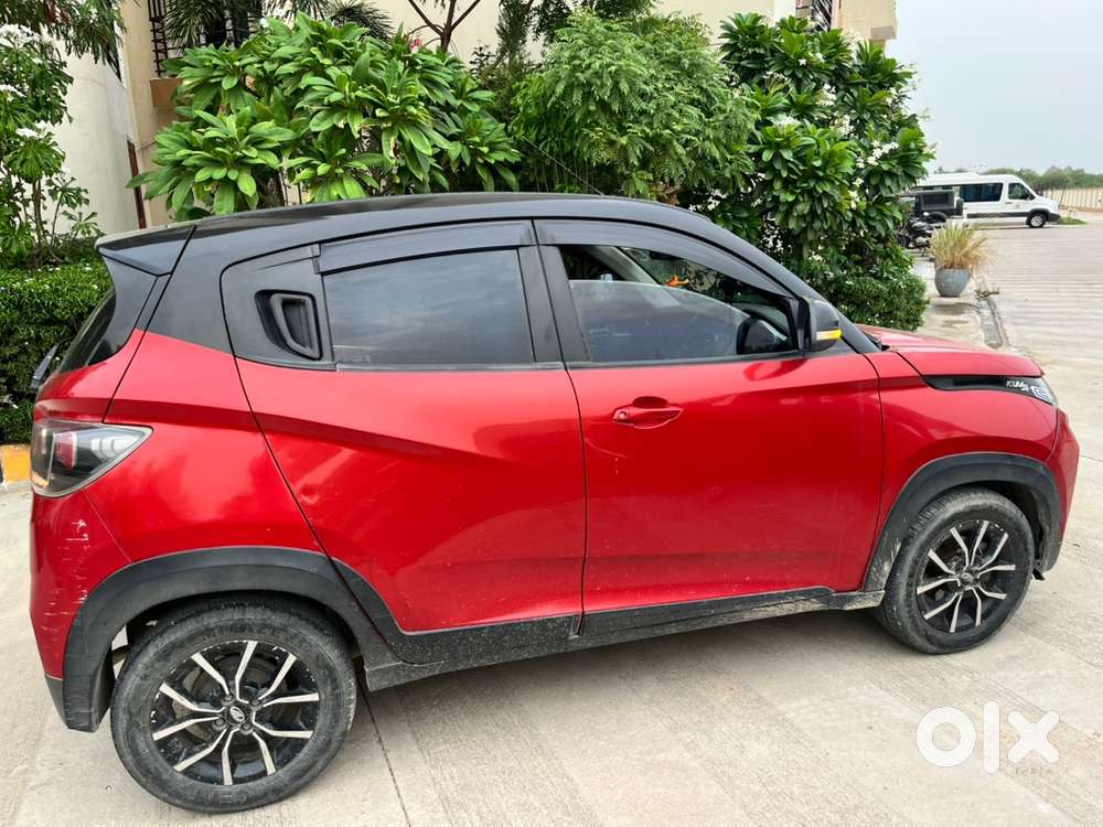 Mahindra Kuv 100 2018 Diesel Manual 22-25 Average In City.