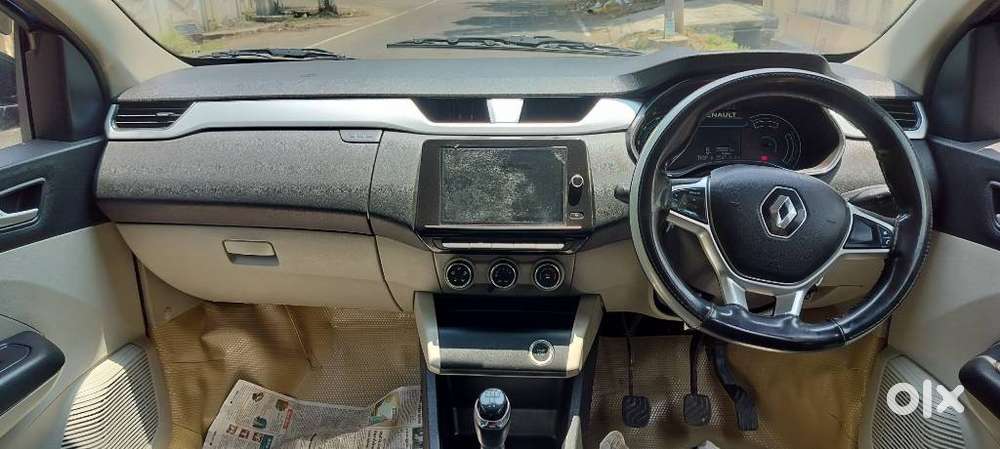 Renault Triber Rxz, 2022, Petrol