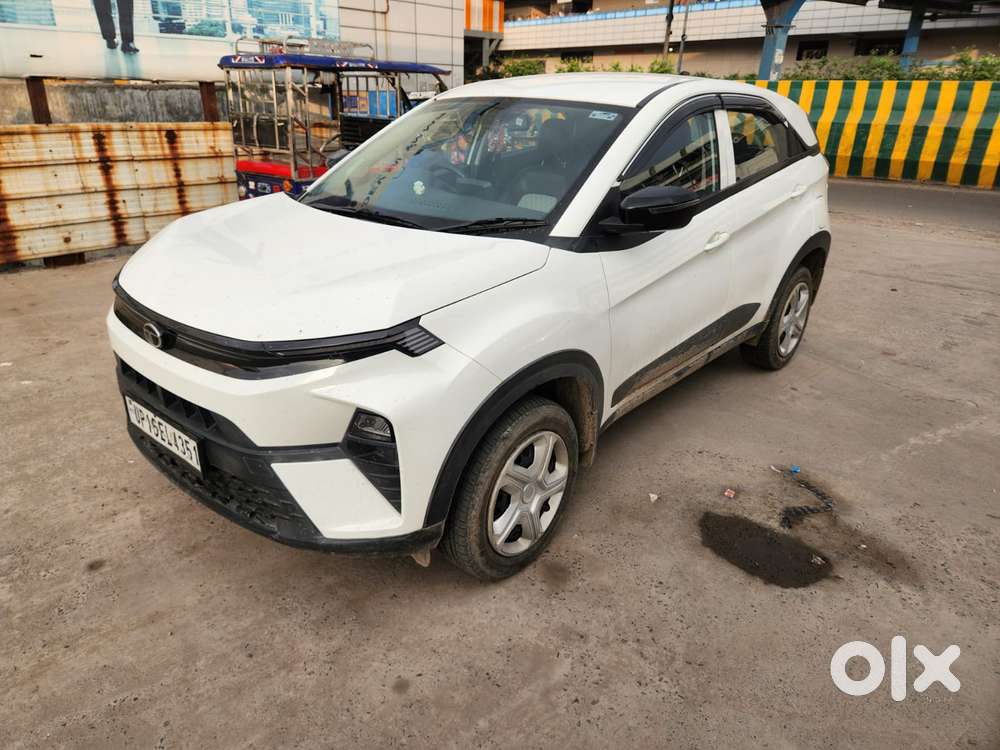 Tata Nexon 1.5 Revotorq Xm (s), 2024, Petrol