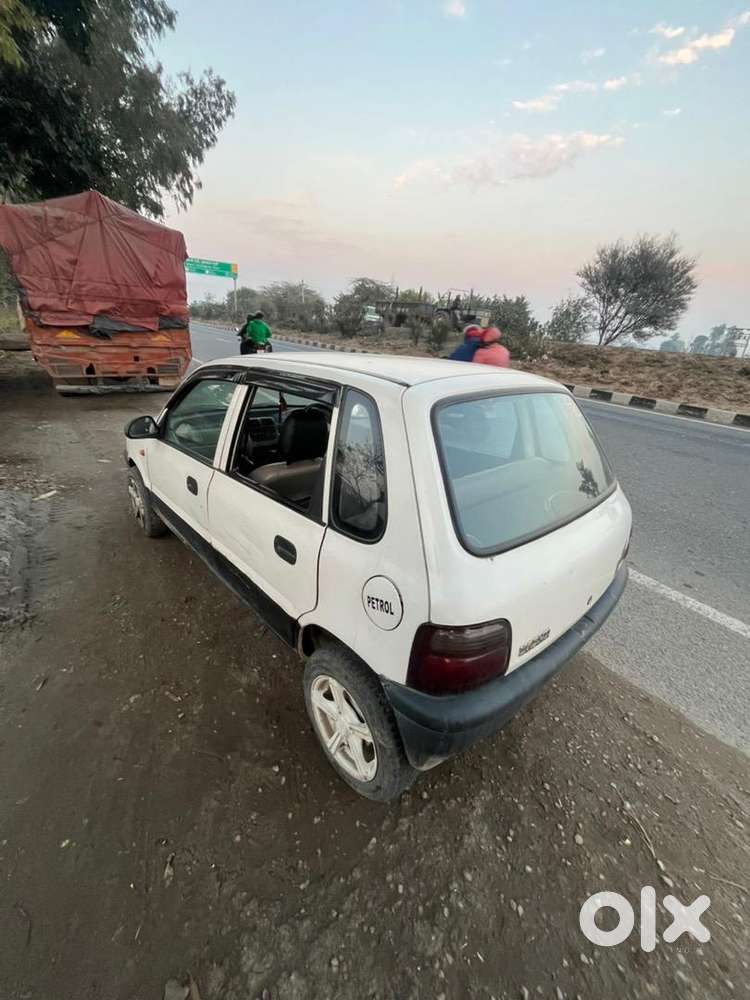 Maruti Zen.  Good Condition Engine Gear Ok.