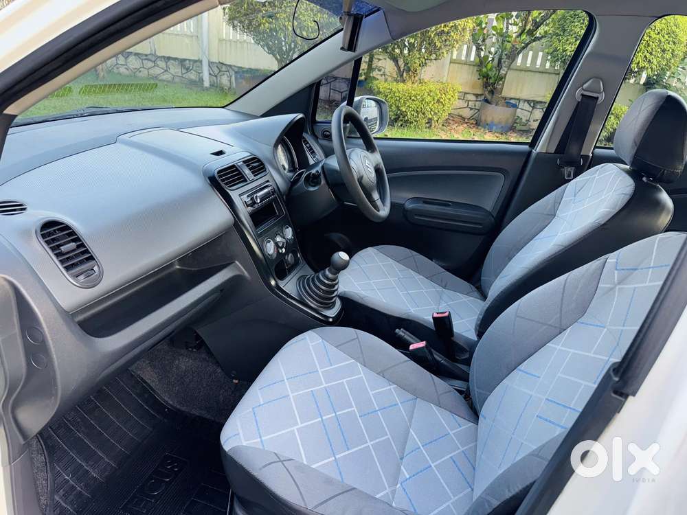 Maruti Suzuki Ritz Lxi, 2011, Petrol