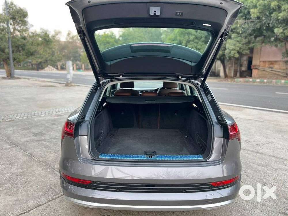 Audi E-tron 55, 2021, Electric