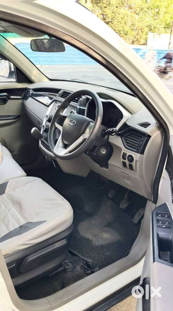 Mahindra Kuv100 Nxt 1.2 K8 Petrol 6 Str Dual Tone, 2017, Petrol