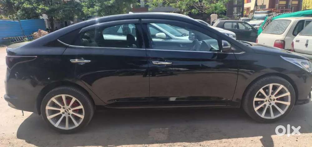 Hyundai Verna 2022 Diesel 98000 Km Driven