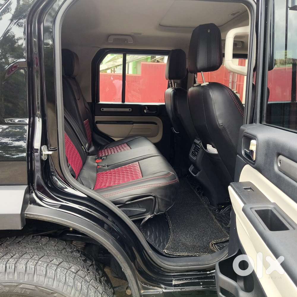 Mahindra Thar Roxx Petrol 2025