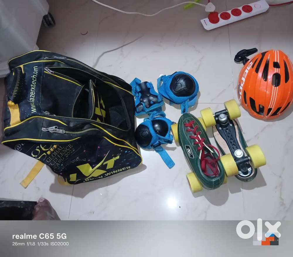 SKATING SET