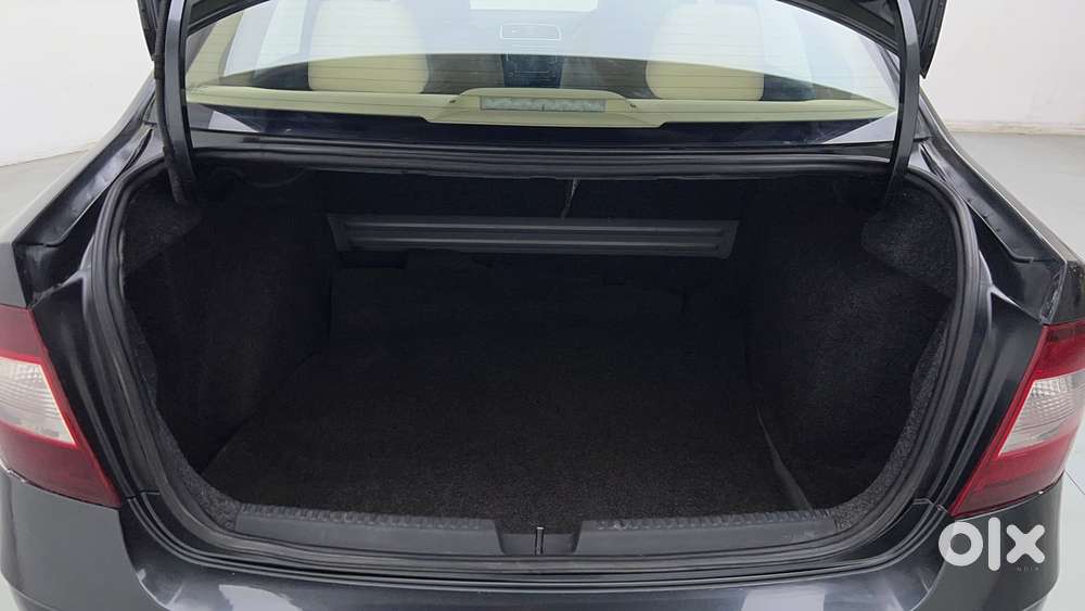 Skoda Rapid 1.6 Mpi At Style, 2018, Petrol