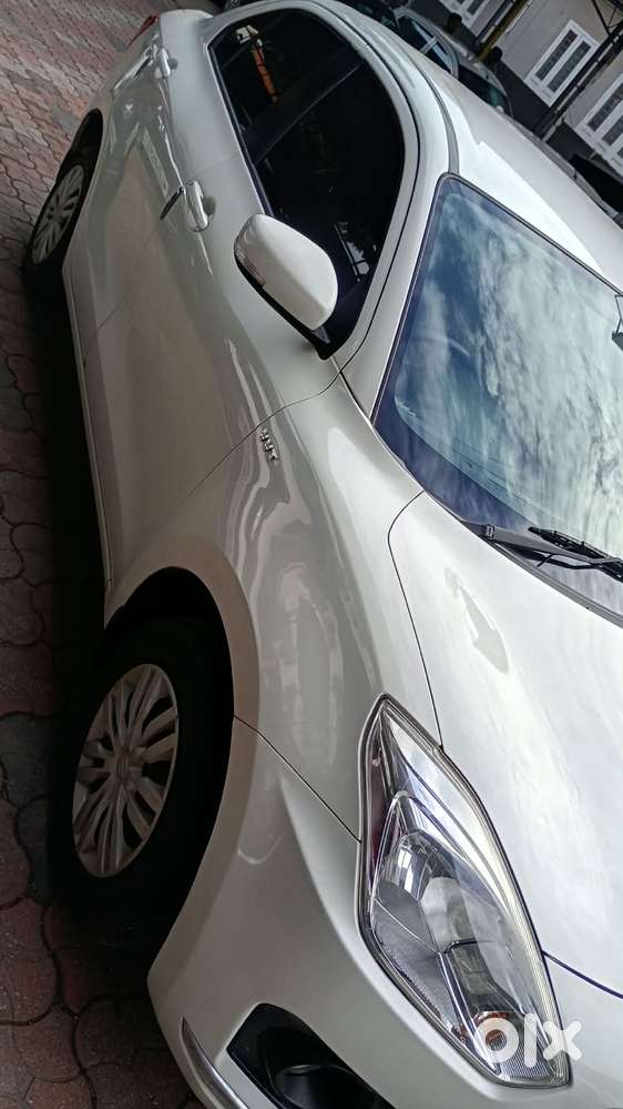 Maruti Suzuki Dzire 1.2 Vxi Amt, 2019, Petrol