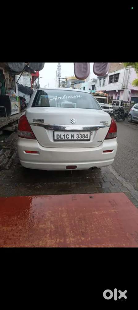 Maruti Suzuki Swift Dzire 2011 Petrol
