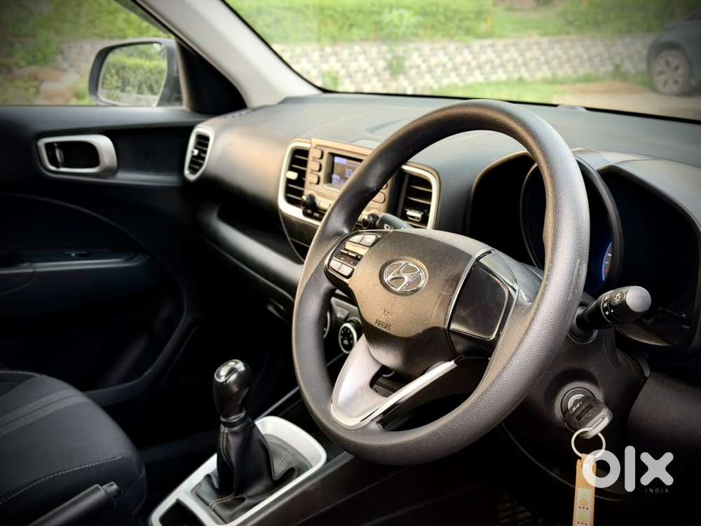 Hyundai Venue S 1.2 Petrol, 2021, Petrol