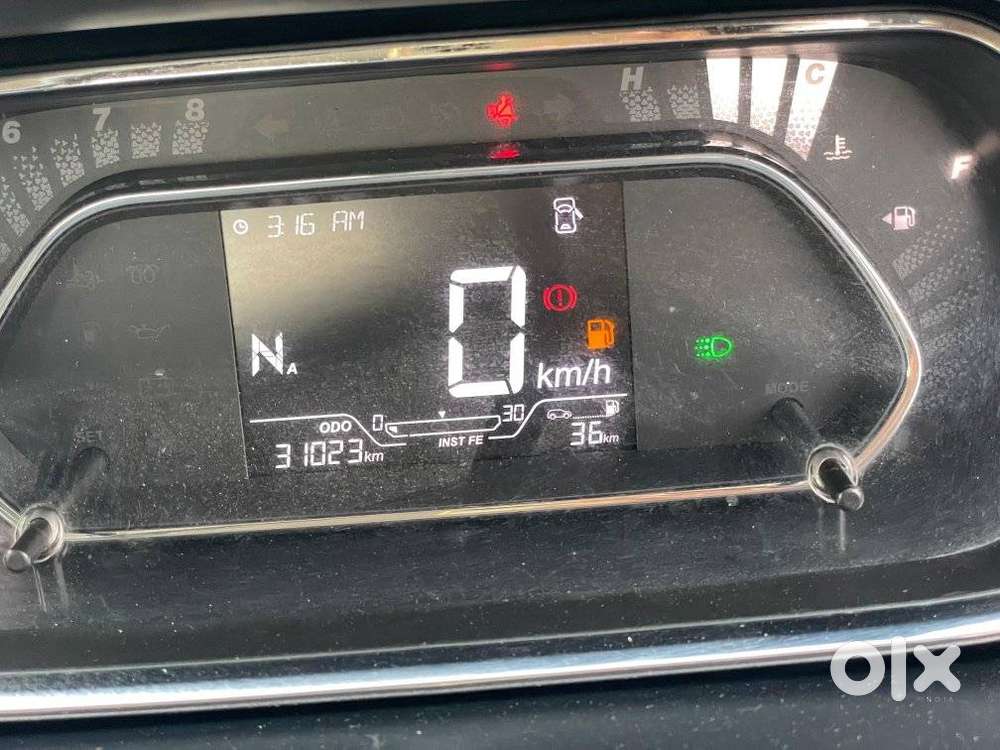 Tata Tiago 1.2 Revotron Xza, 2022, Petrol