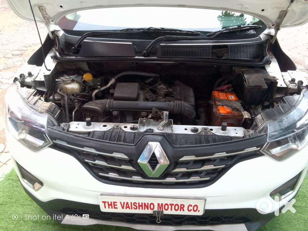 Renault Triber Rxz, 2022, Petrol