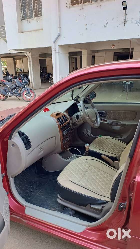 Hyundai Accent 2011 Red