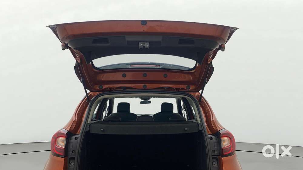 Renault Captur Platine Dual Tone Petrol, 2019, Petrol