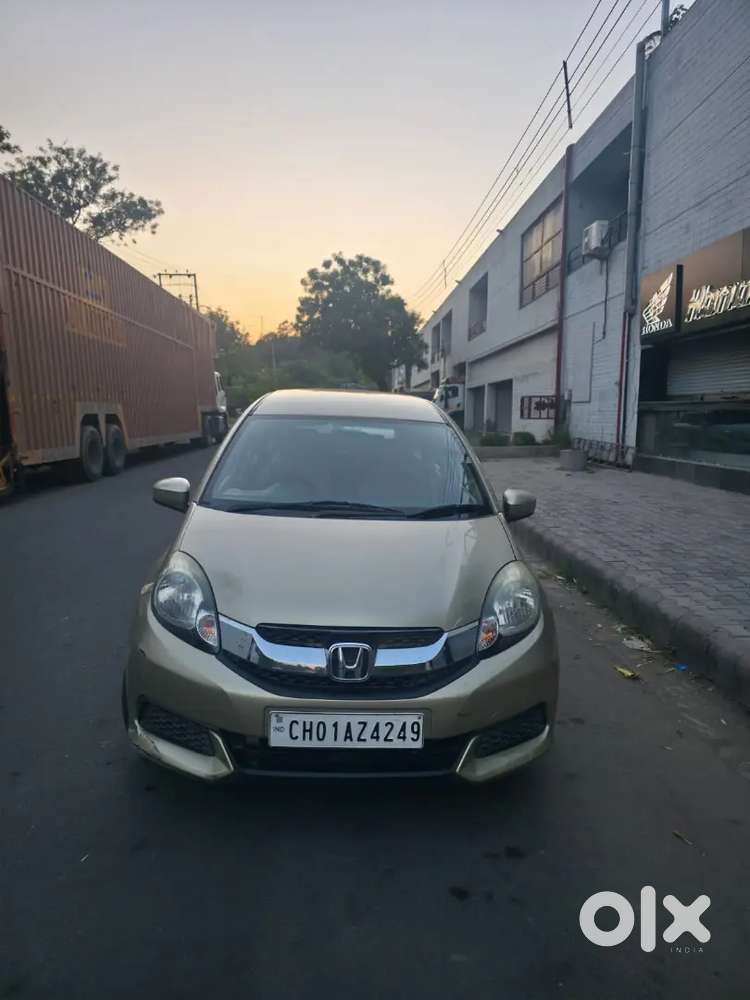 Honda Mobilio 1.5 2014