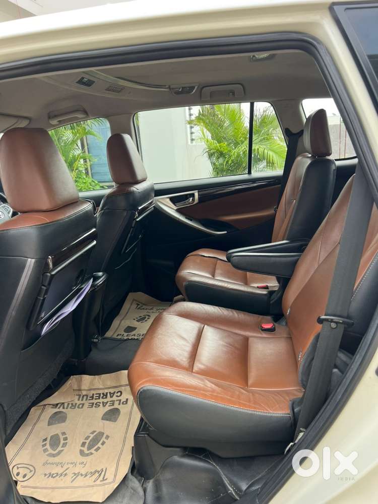Toyota Innova Crysta 2018