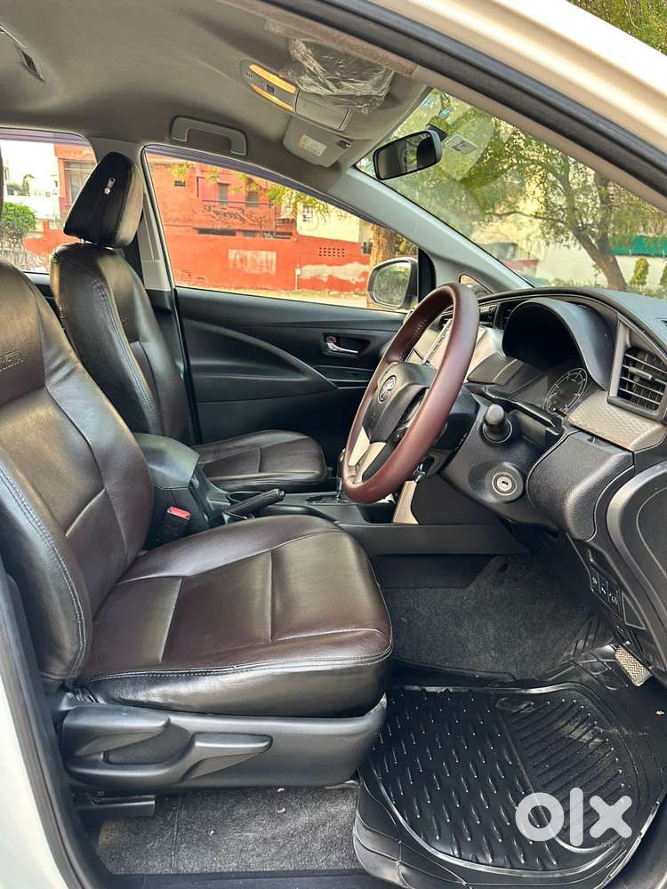 Toyota Innova Crysta [2020-ongoing] 2.4 Gx At 7 Str, 2021, Diesel