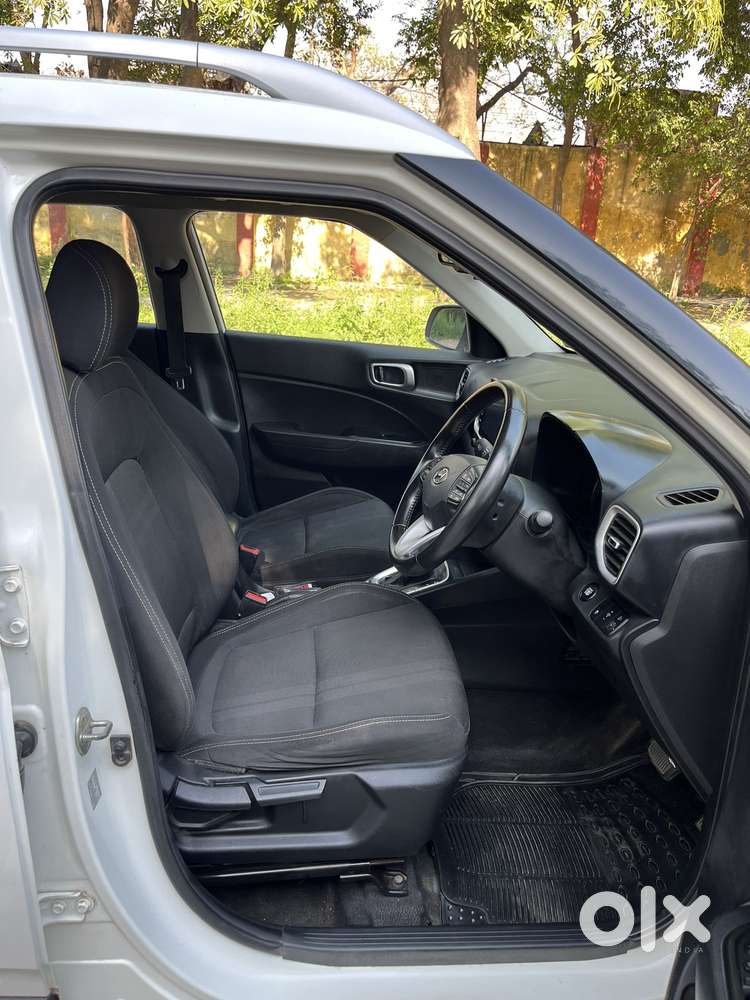 Hyundai Venue Sx+ At, 2019, Petrol