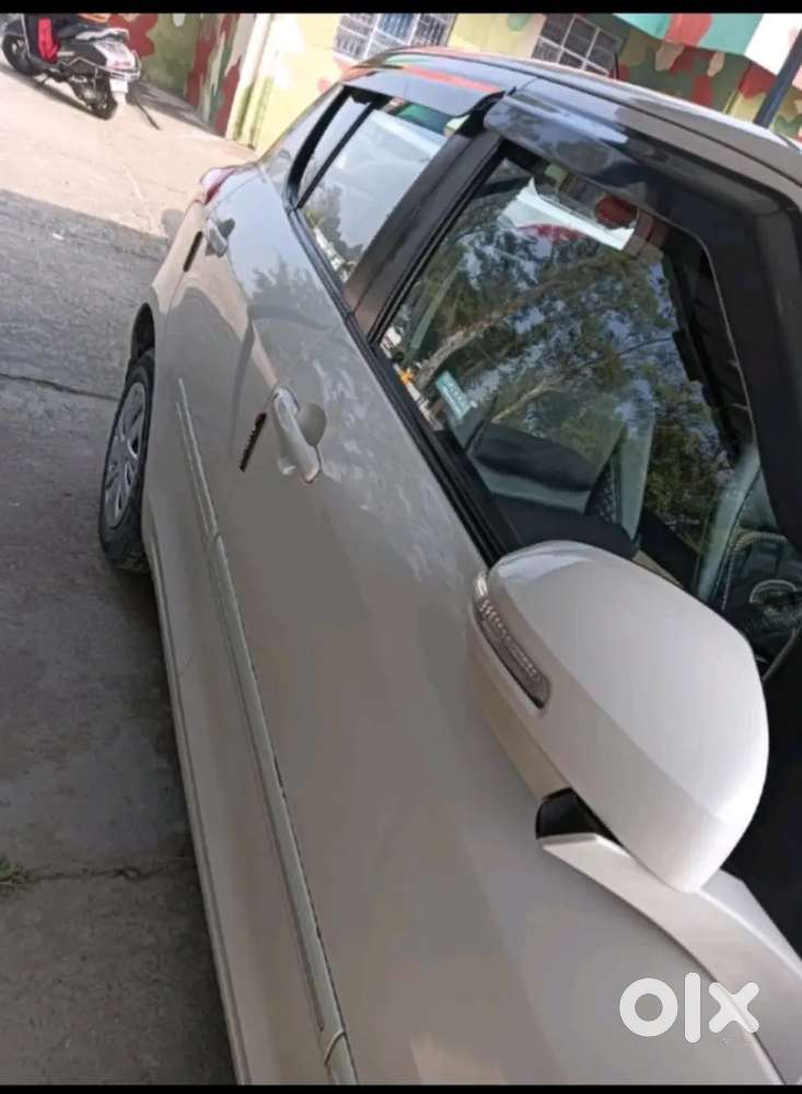 Maruti Suzuki Swift 2016 Petrol 34570 Km Driven.