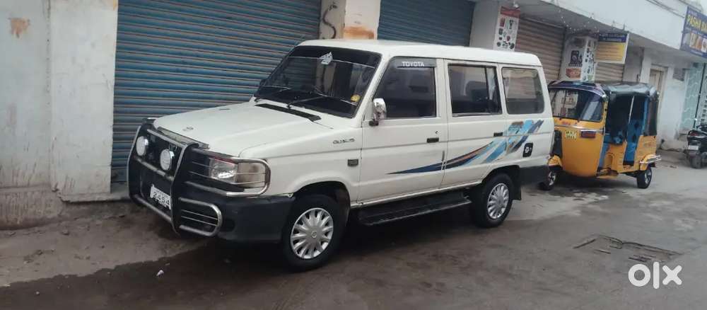 Toyota Qualis 2002 Diesel Well Maintained