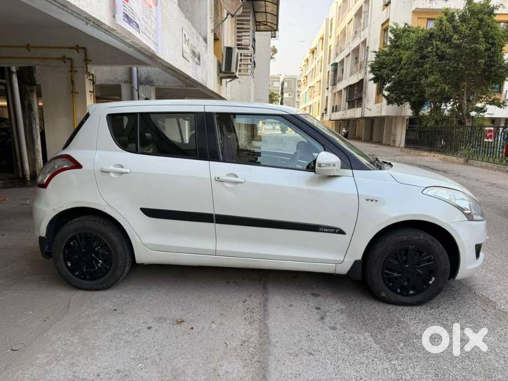 2013 Maruti Suzuki Swift Vxi Petrol  Well Maintained  Good Condition