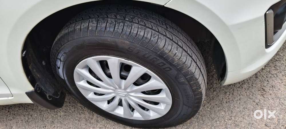 Maruti Suzuki Swift Vxi Abs Bsiv, 2015, Petrol