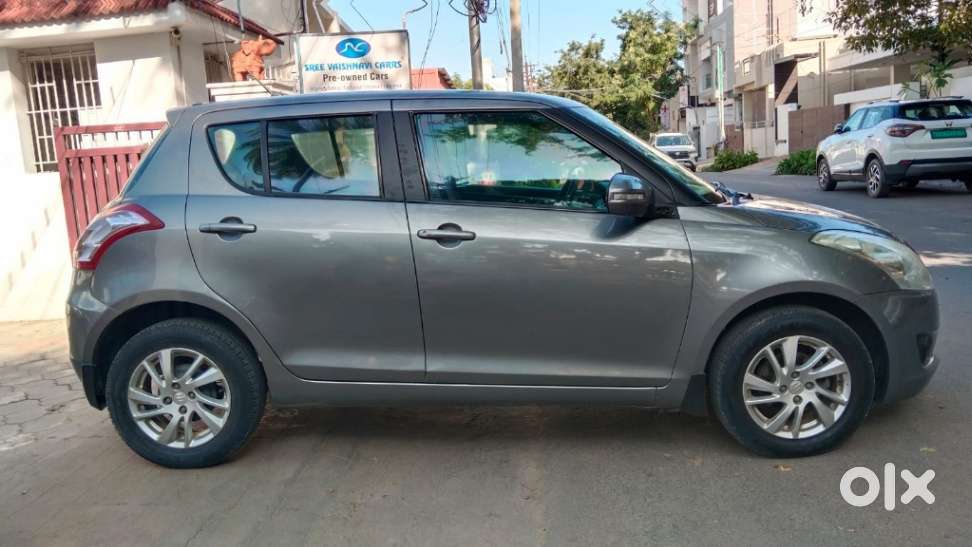 Maruti Suzuki Swift Vvt Zxi, 2012, Petrol