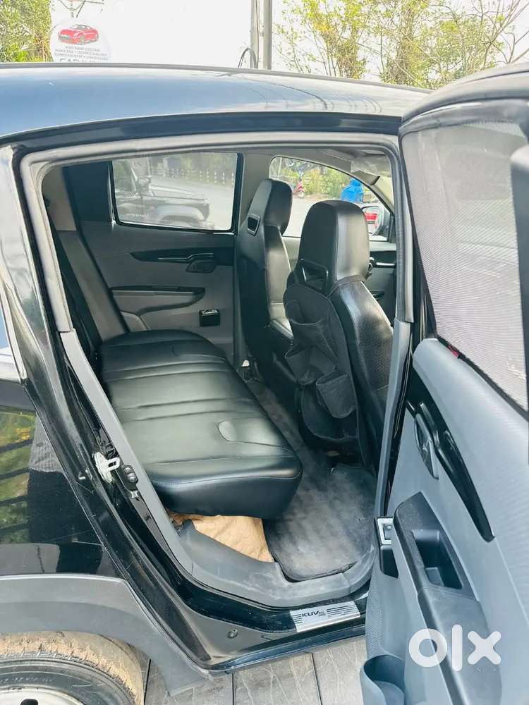 Mahindra Kuv 100 2017