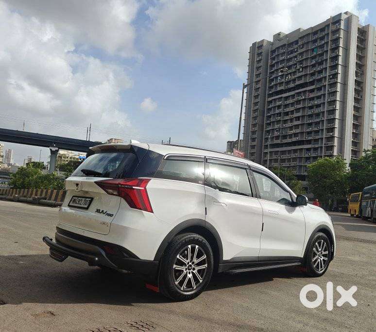 Mahindra Xuv700 2.0 Ax 7 Petrol At Str, 2025, Petrol