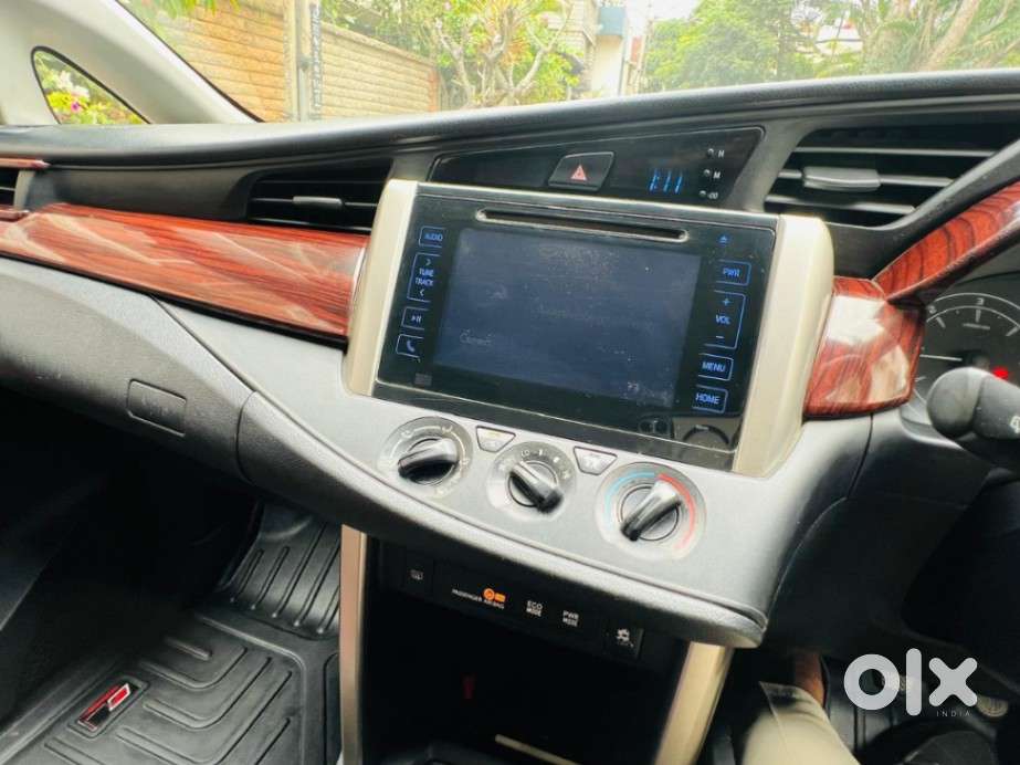 Toyota Innova Crysta