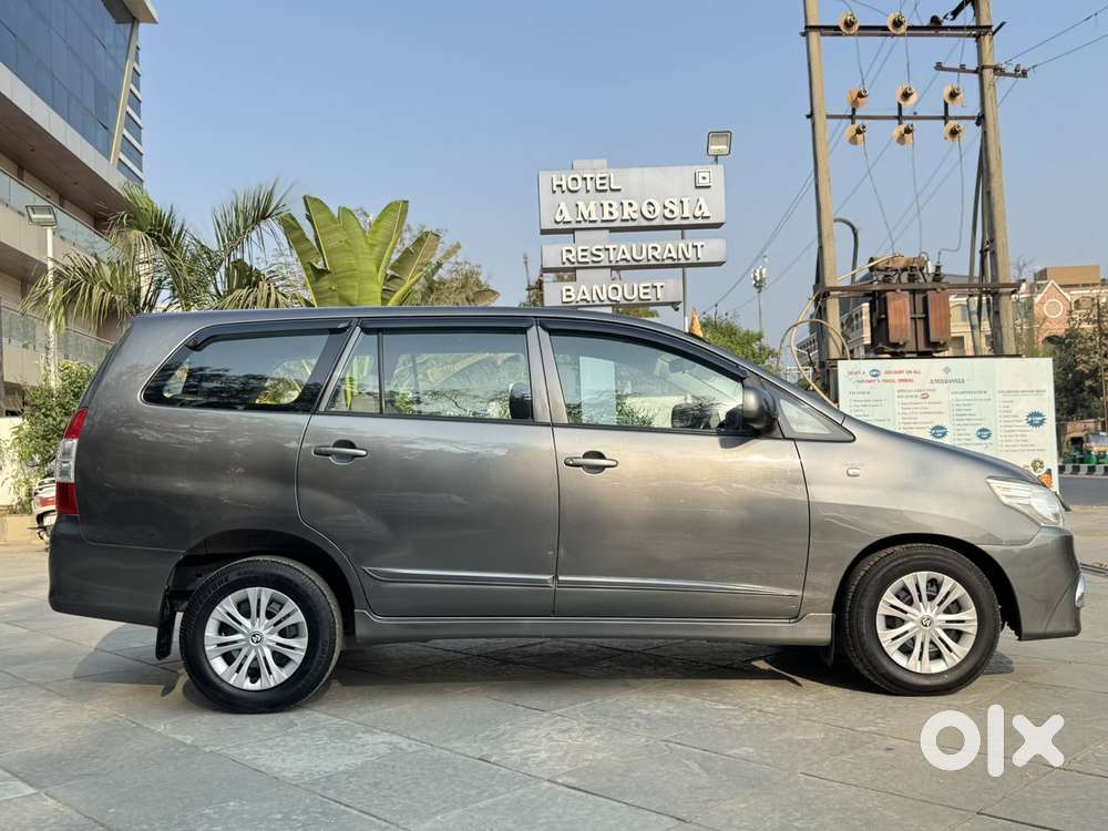 Toyota Innova 2.5 G (diesel) 8 Seater, 2014, Diesel