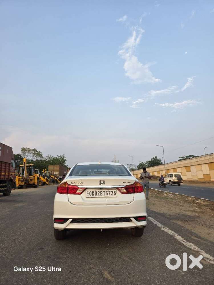 Honda City 1.5 Zx I-vtec Mt, 2021, Petrol