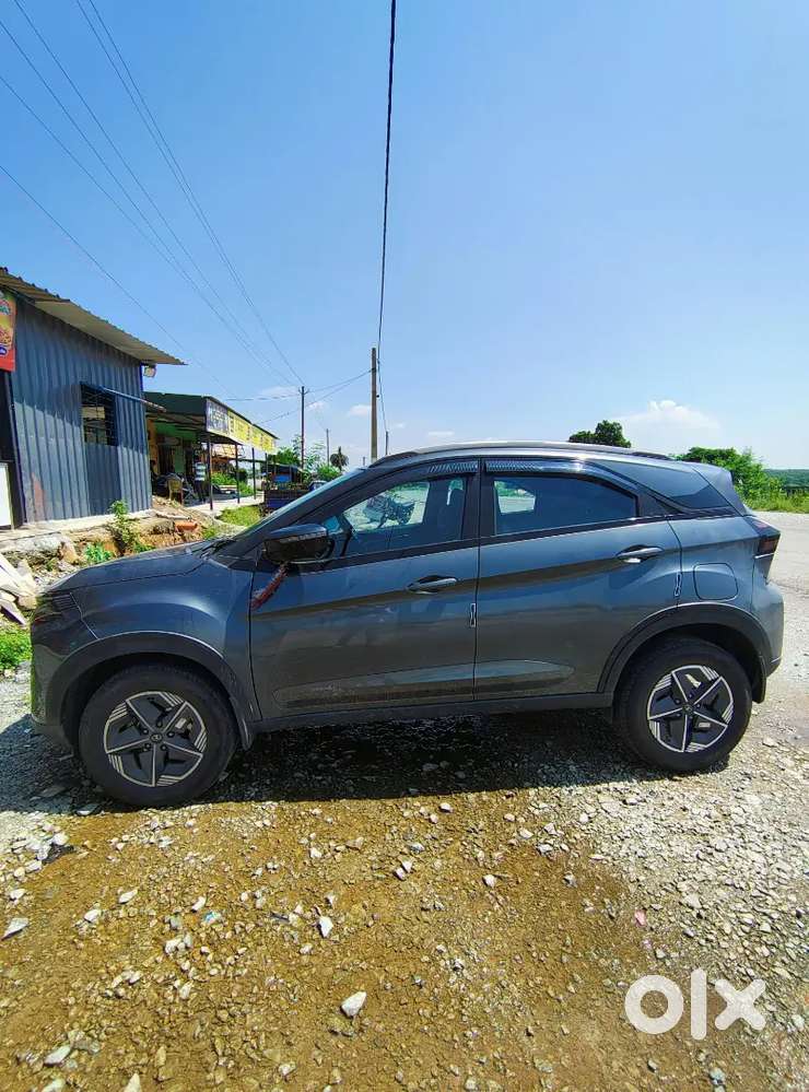 Tata Nexon 2024 Petrol