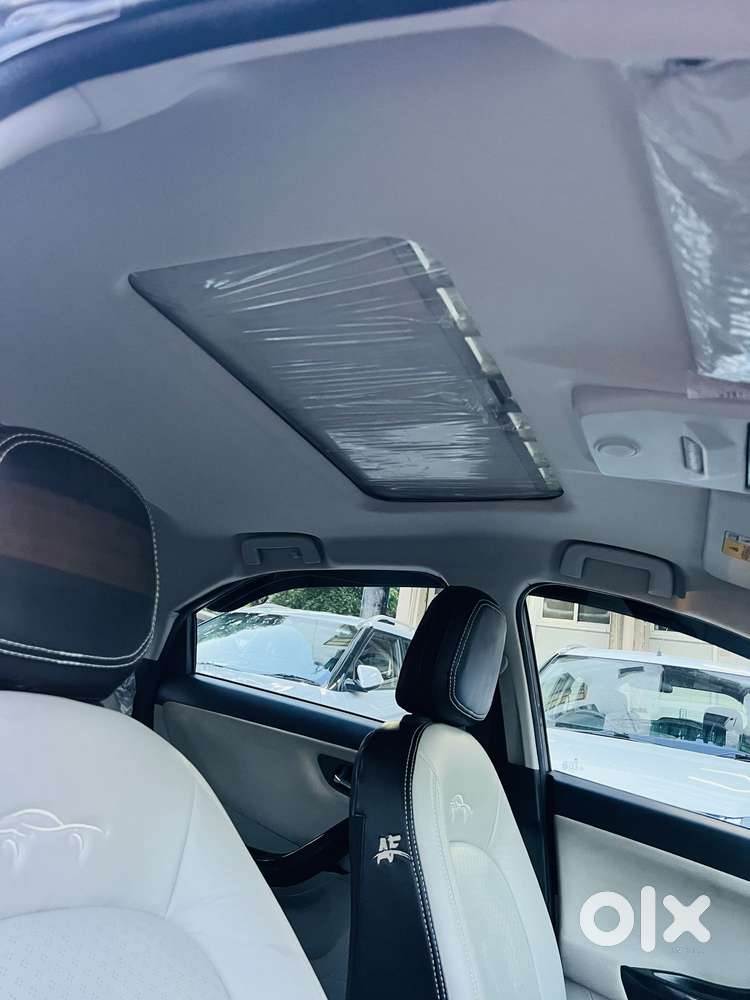 Tata Nexon, 2023, Petrol