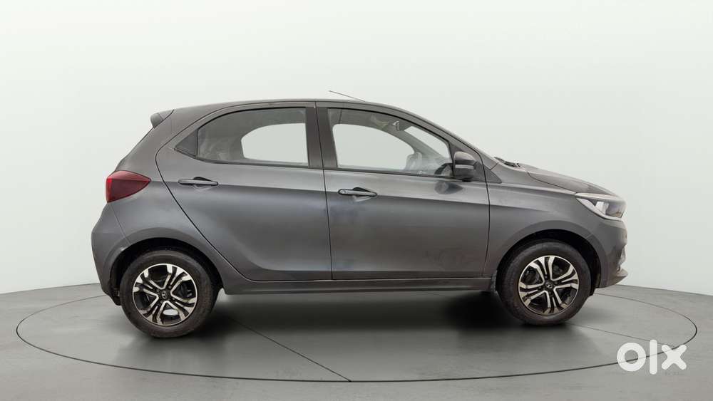 Tata Tiago 1.2 Revotron Xta, 2022, Petrol